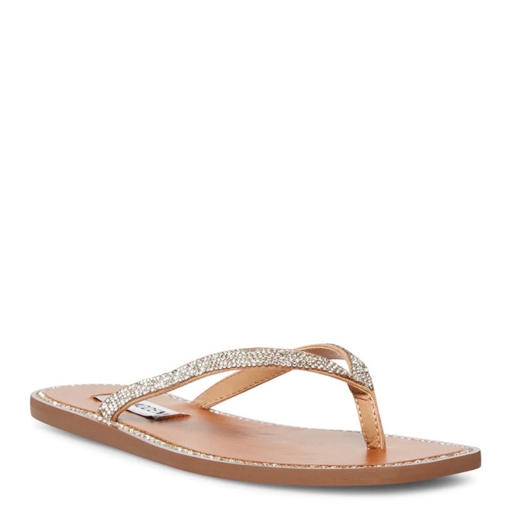 Steve Madden NADRIA RHINESTONES Flip Flops. Size 7. NWT .25 inch heel height